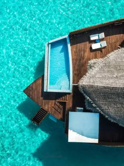 Maldives-surf-camps-for-solo-travelers