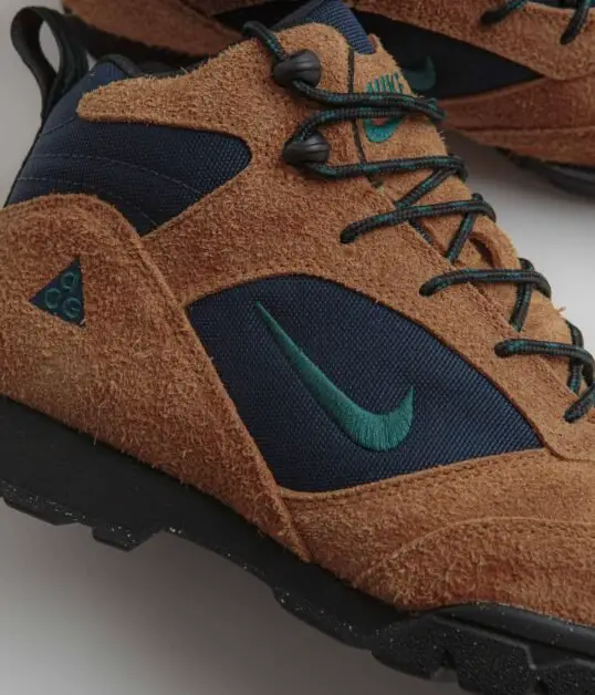 Nike-React-Element-Waterproof-Mid