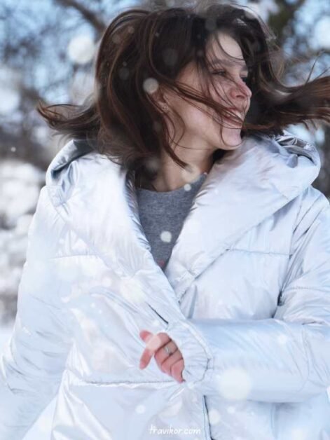 Styling-Your-Travel-Coat.