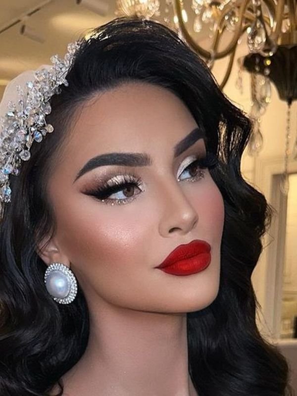 Lipstick-for-bride